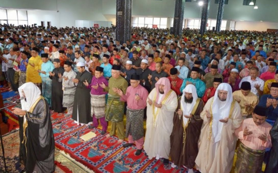 Hukum Menadah Tangan Ketika Berdoa Ustaz Azhar Idrus Sayidahnapisahdotcom