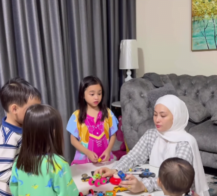 Adira anak | adira | oh Media | oh Media Adira anak