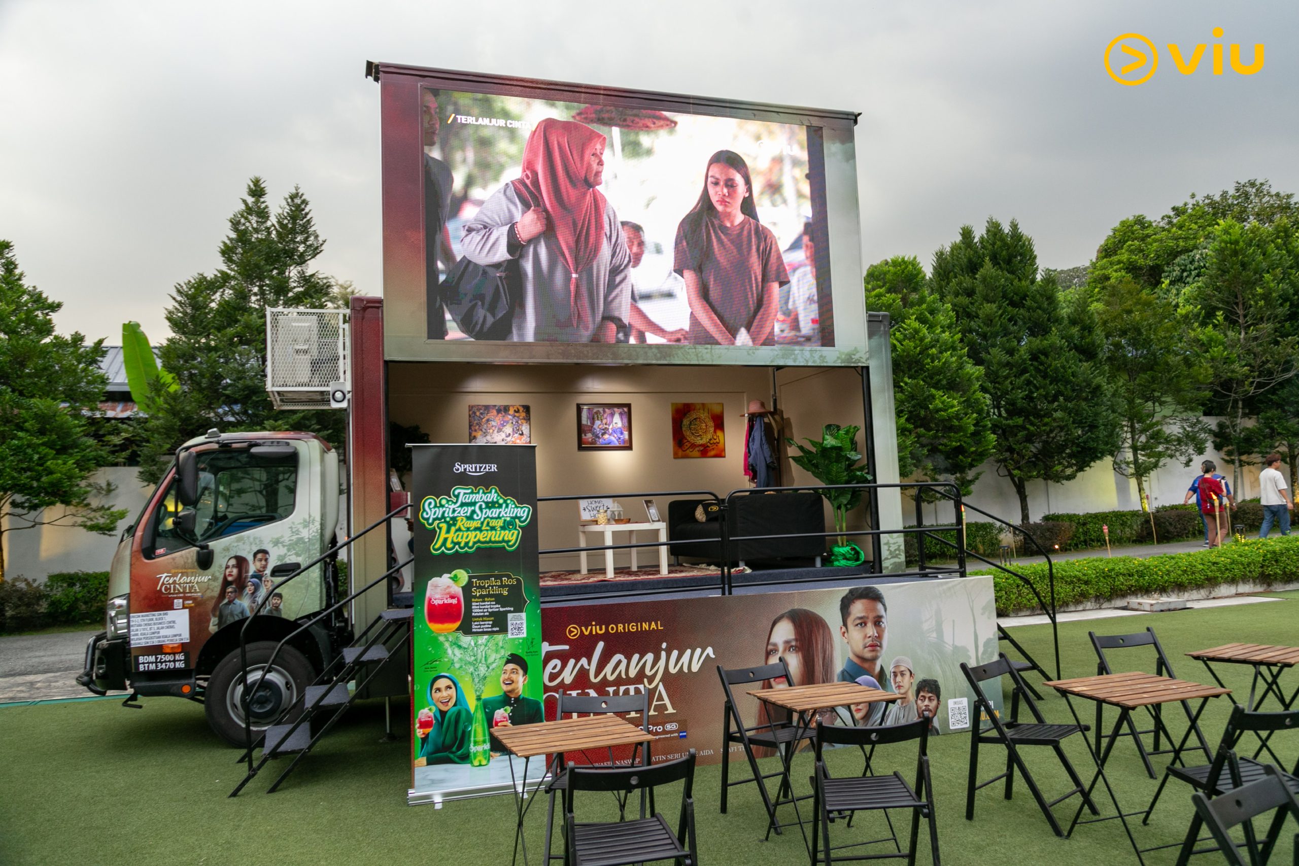 Terlanjur cinta truck activation