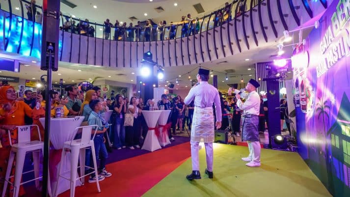 Brand Ambassador with the Crowd
