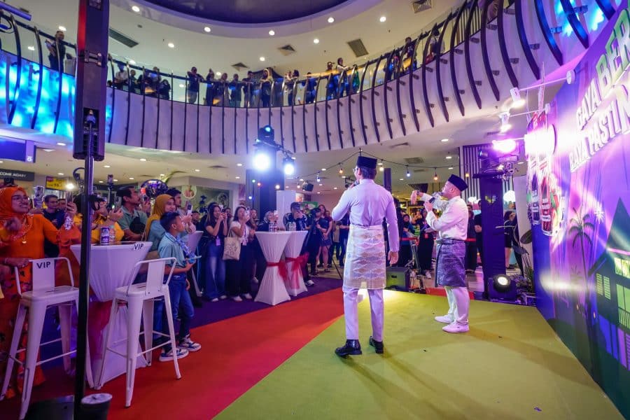Brand Ambassador with the Crowd