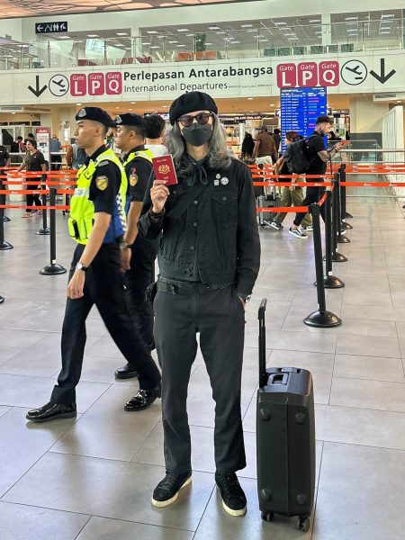 “Aku Hanya Buat Lukisan” – Fahmi Reza Kena ‘Blacklist’ Masuk Sabah, Dihalang Ke Luar Negara