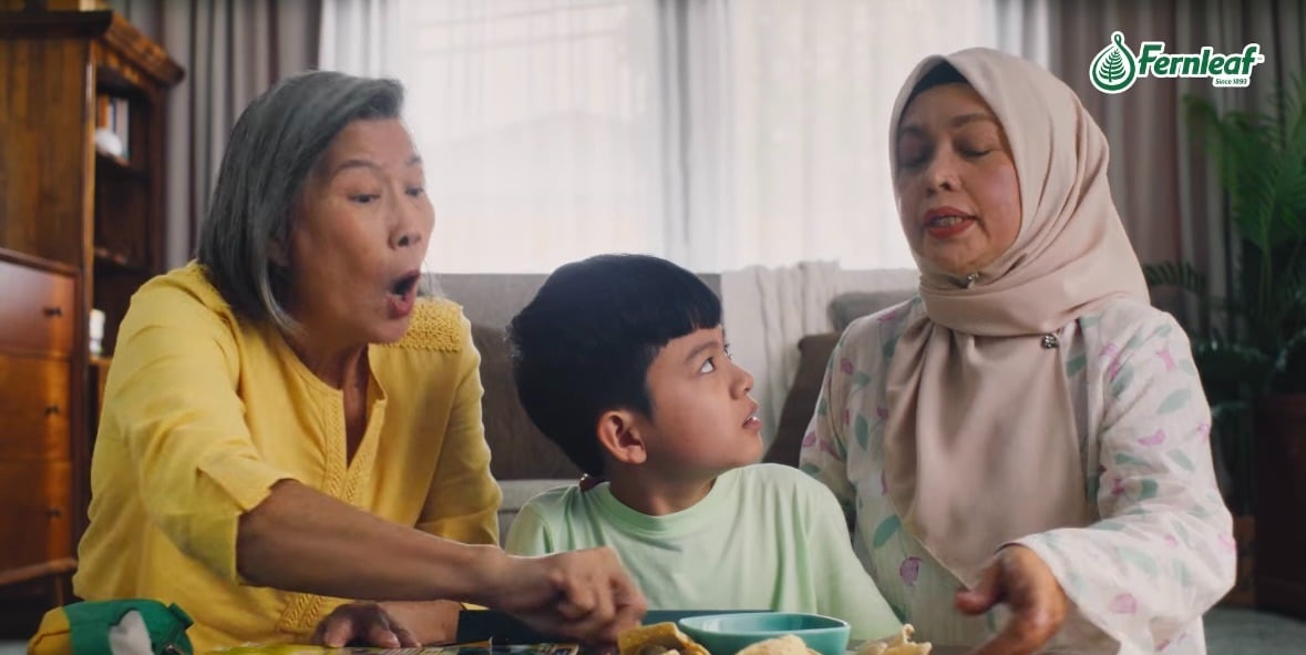 | cinta tetap sama walau lain cara didikan 3 video kisah benar tentang kekeluargaan ini pasti relate korang | branded   oh Media | oh Media