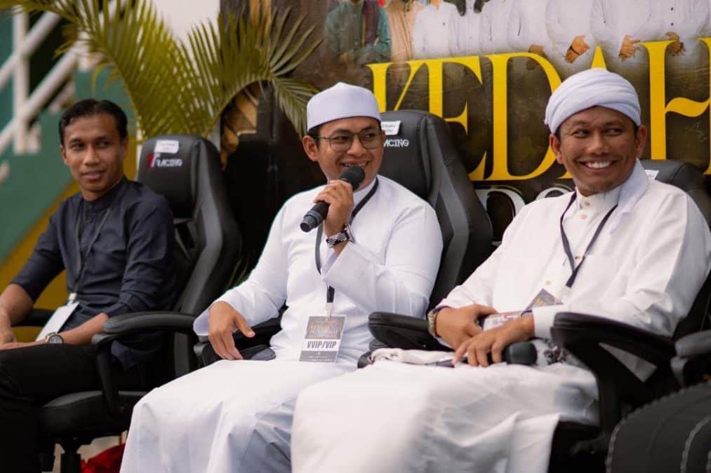 1732 | ustaz firdaus firabib umum letak jawatan imam dan pengerusi masjid al busyra | oh Media  1732