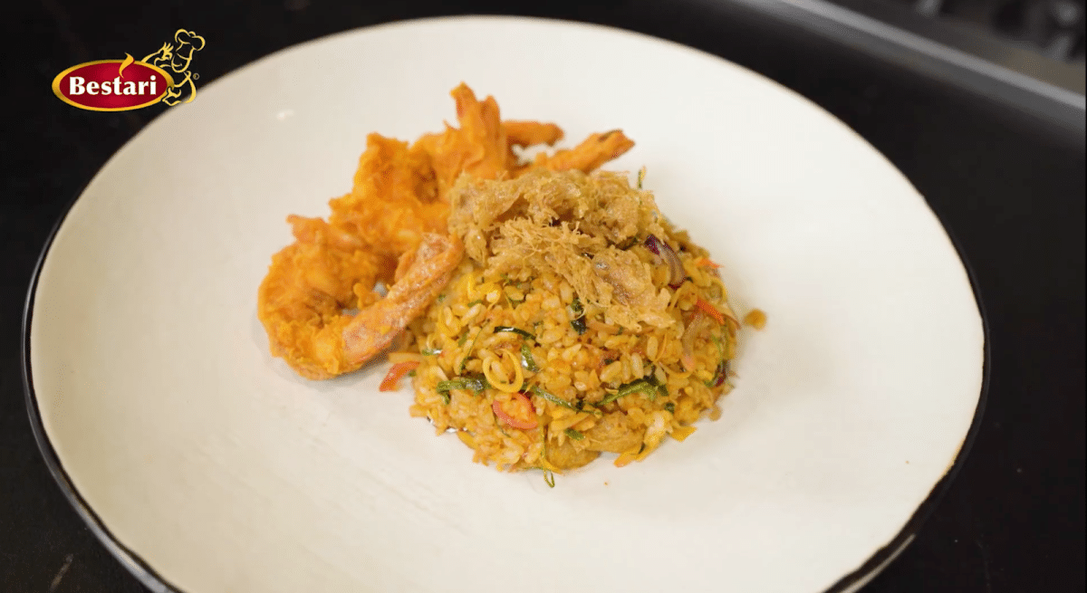 | shahril hamdan tak nak memandai dalam kuali sekejap sebab chef anis nabilah Hal memasak kita serah pada pakar jelah | trending oh Media | oh Media