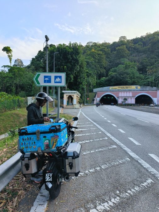 Minyak Hitam Jalanan