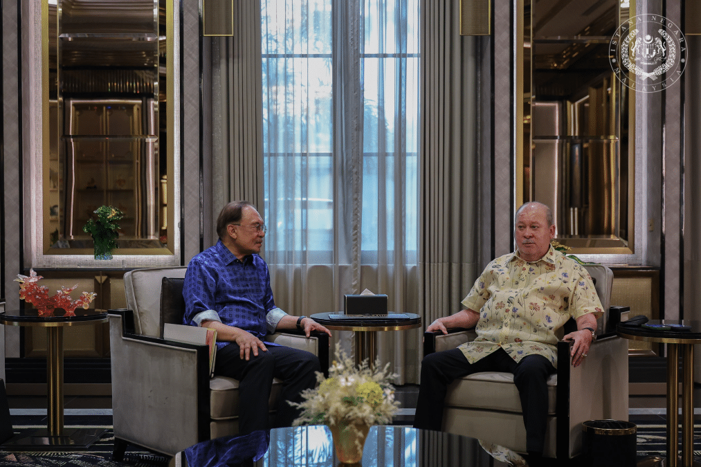 | agong bagi teguran pedas buat ahli politik | oh Media