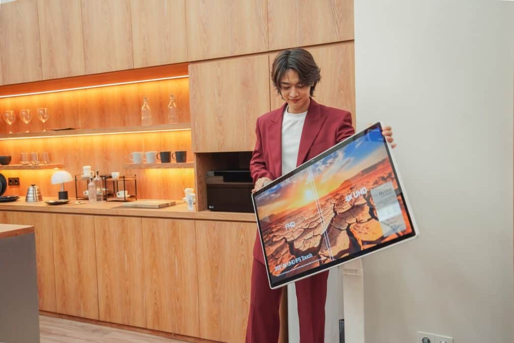Lg hadirkan lg k house bersama choi minho menggunakan smart monitor swing 2048x1367
