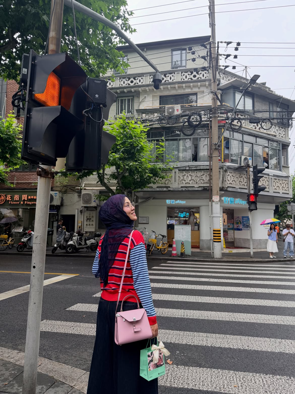 Shila amzah china | bukan sebab peminat sana shila amzah bawa keluarga pindah ke china nafi merajuk dengan malaysia | oh Media Shila Amzah China