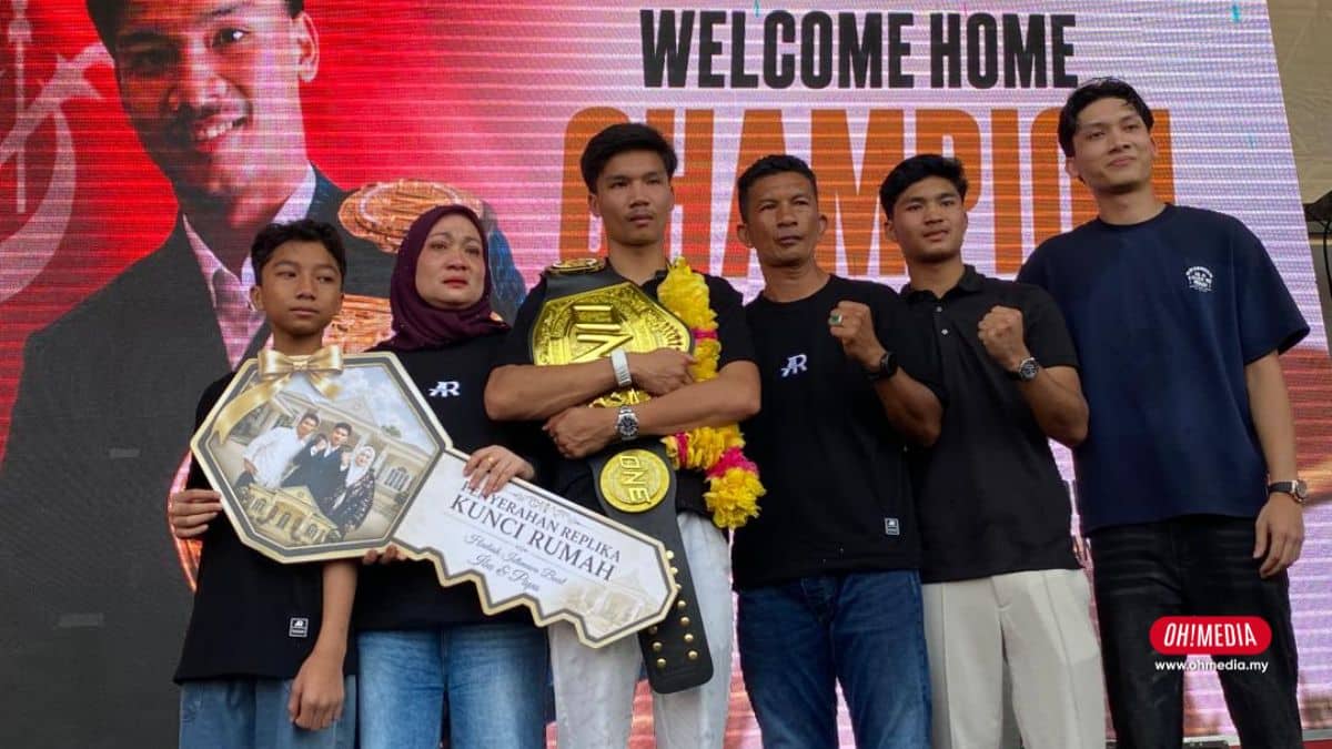 Aliff Rakib Hadiah Rumah RM1 Juta Buat Ibu Bapa Dan Bakal Kahwini Wanita Thailand | Trending – Oh! Media Aliff Rakib Hadiah Rumah RM1 Juta Buat Ibu Bapa Dan Bakal Kahwini Wanita Thailand | Trending – Oh! Media
