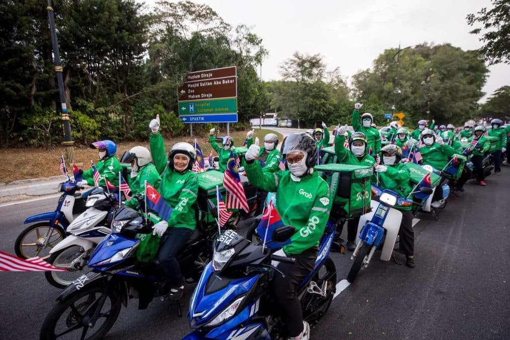 Wanita Pemacu Kemajuan Negara! Kontinjen #SisBoleh Grab Mewarnai Perbarisan Merdeka Tahun Ini | Branded – Oh! Media Wanita Pemacu Kemajuan Negara! Kontinjen #SisBoleh Grab Mewarnai Perbarisan Merdeka Tahun Ini | Branded – Oh! Media