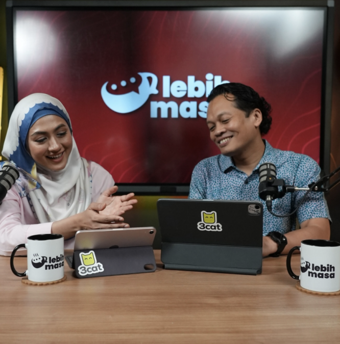 | saya bukan wanita itu naniroc nafi dakwaan ditangkap khalwat dengan nik nazmi | oh Media | oh Media